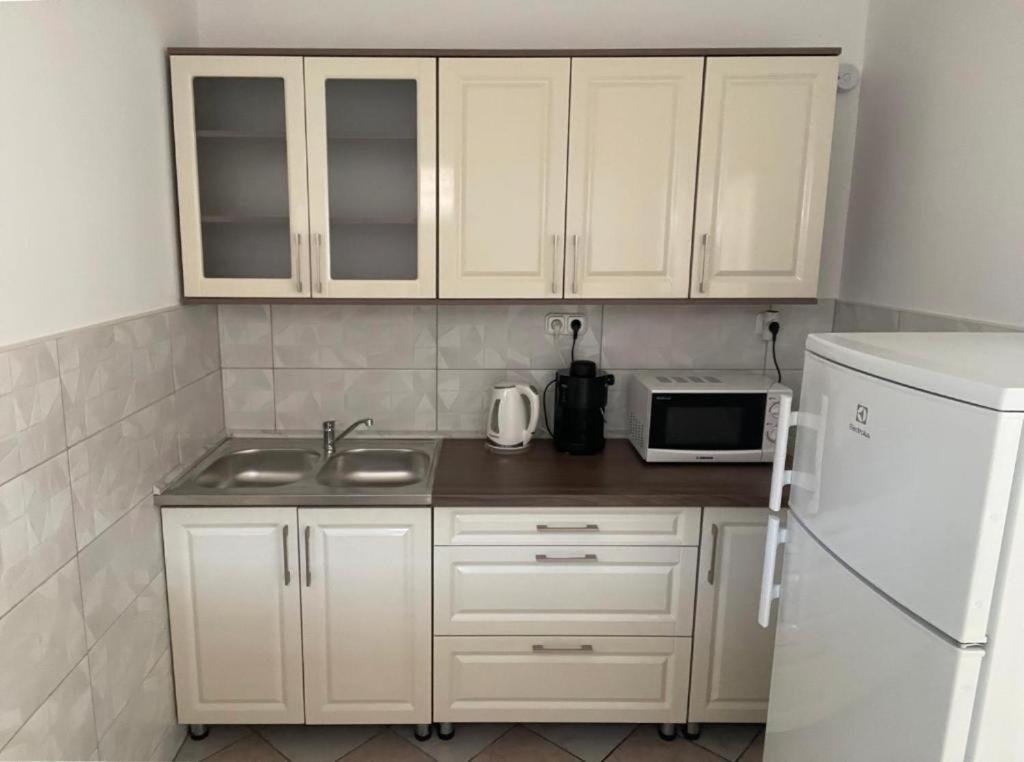 Lavender Apartment Siófok Eksteriør bilde