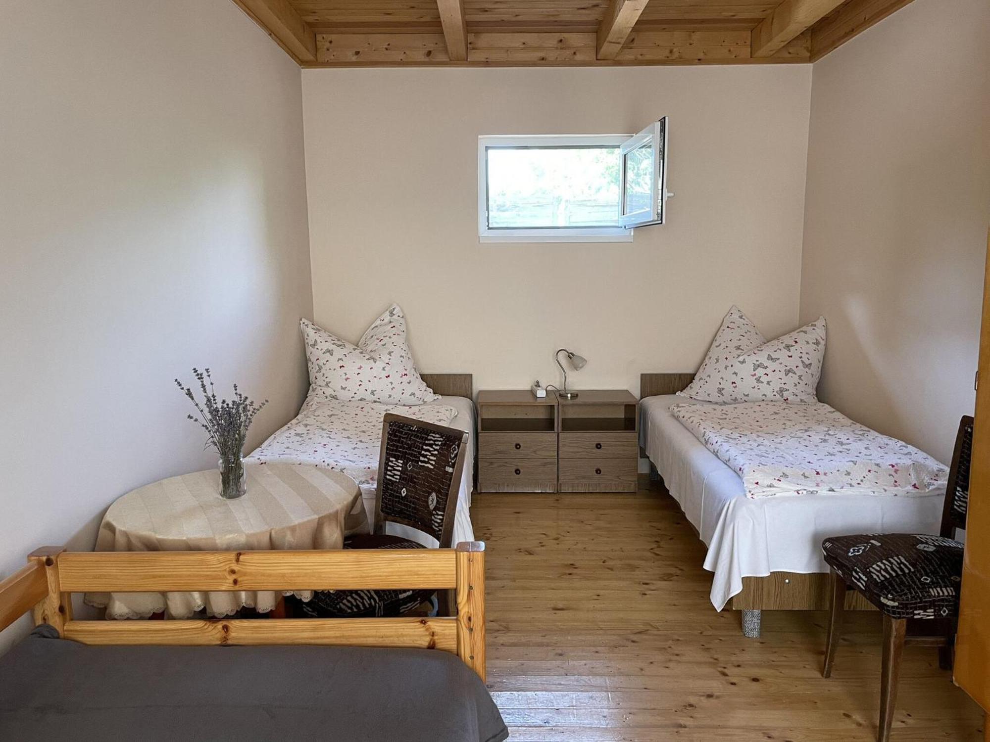 Lavender Apartment Siófok Eksteriør bilde